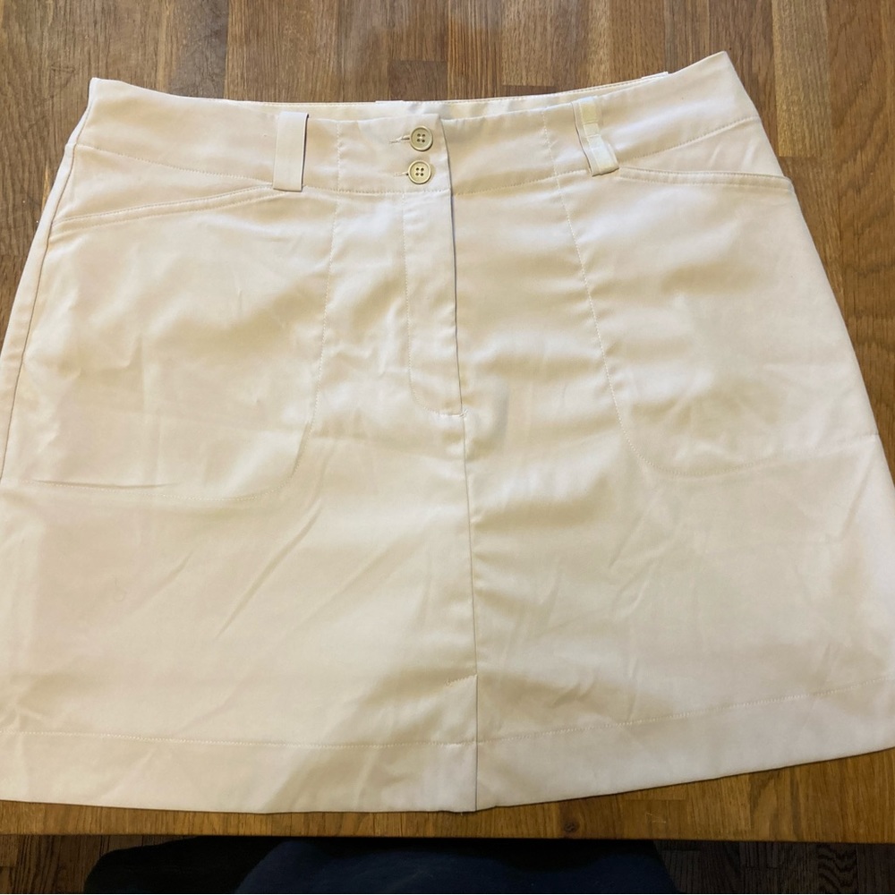 Nike Golf Lady’s Skirt w/ Shorts Under Skirt